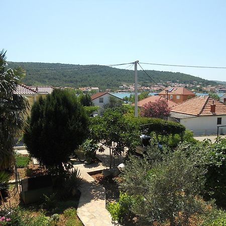 Apartment Guste Šibenik Zimmer foto