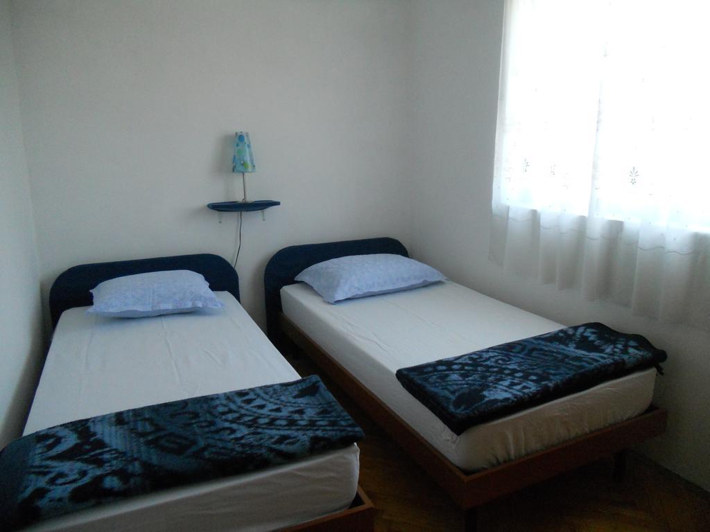 Apartment Guste Šibenik Zimmer foto