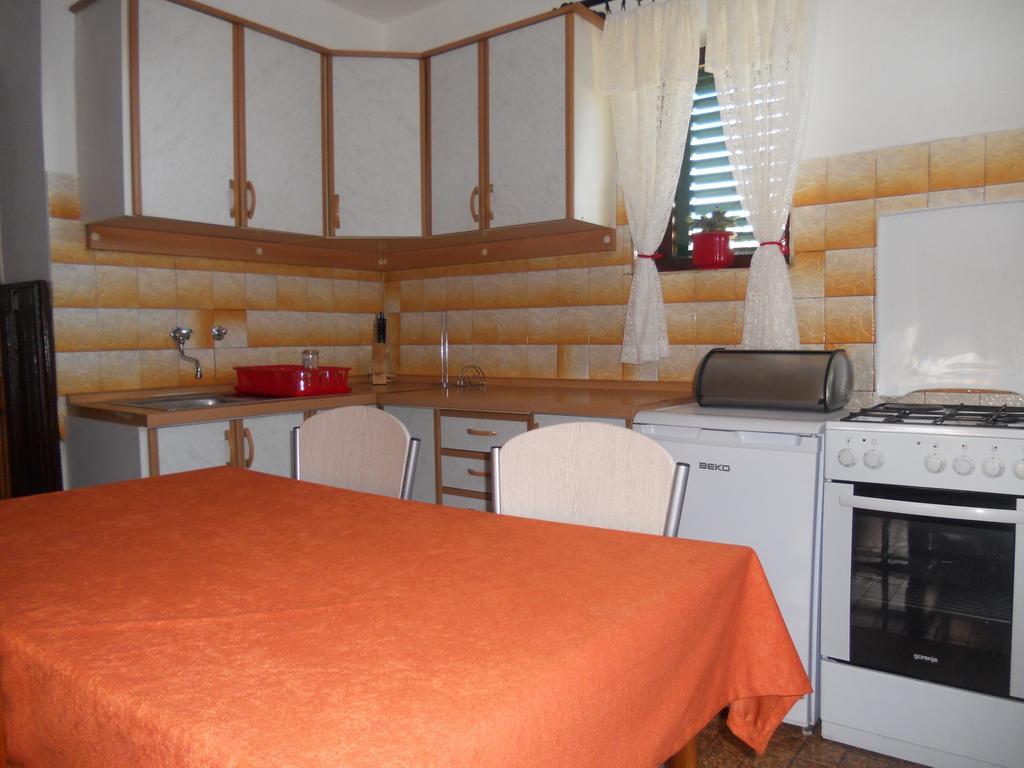 Apartment Guste Šibenik Zimmer foto