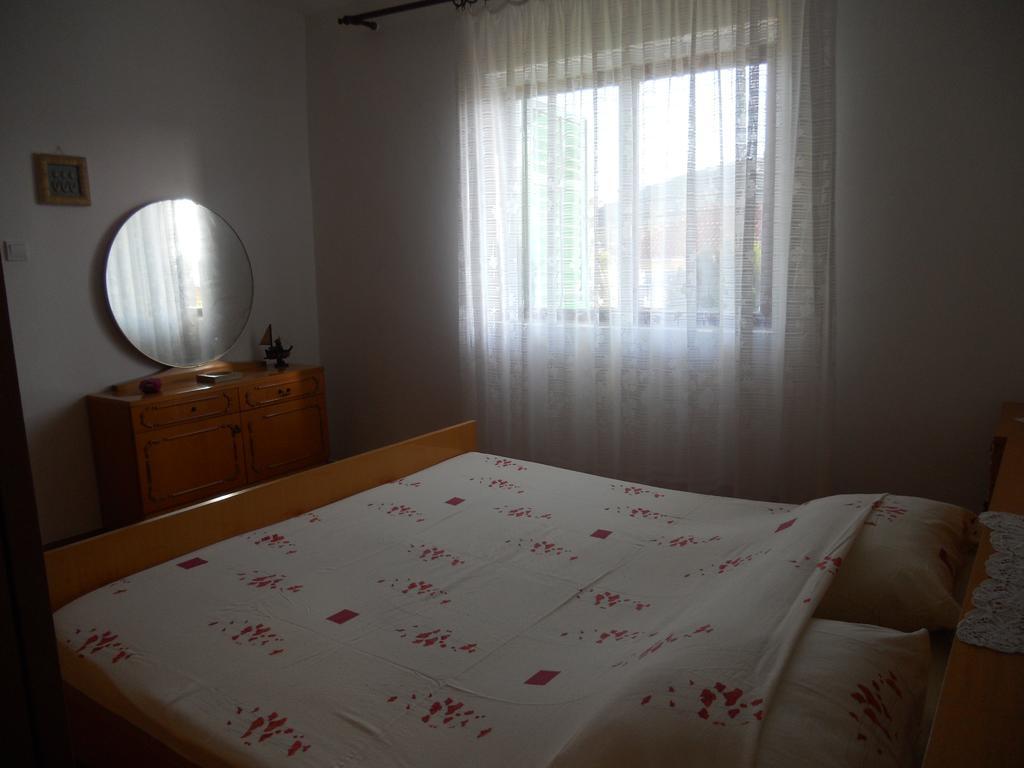 Apartment Guste Šibenik Zimmer foto